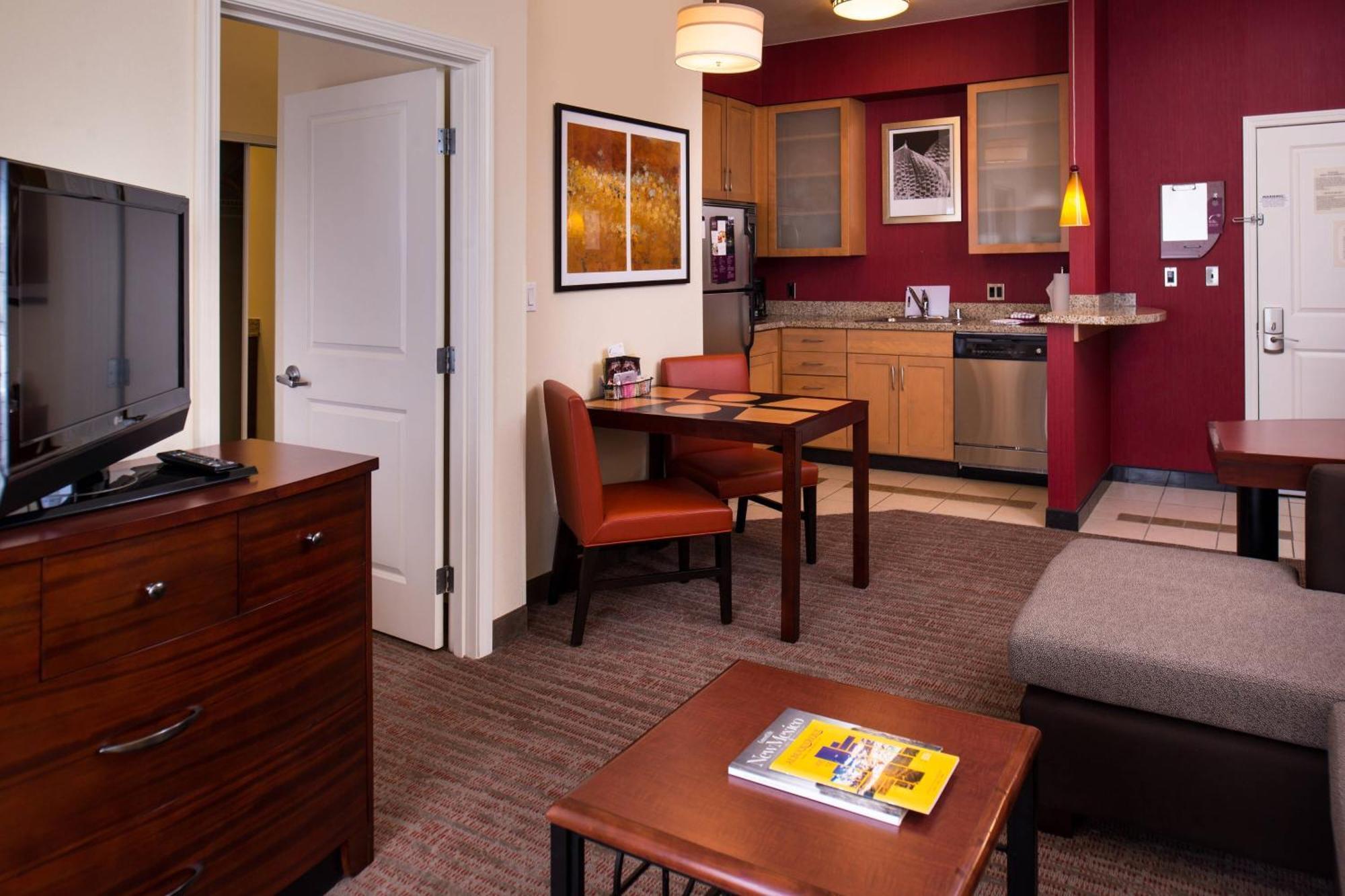 By Marriott Airport Hotel 3*